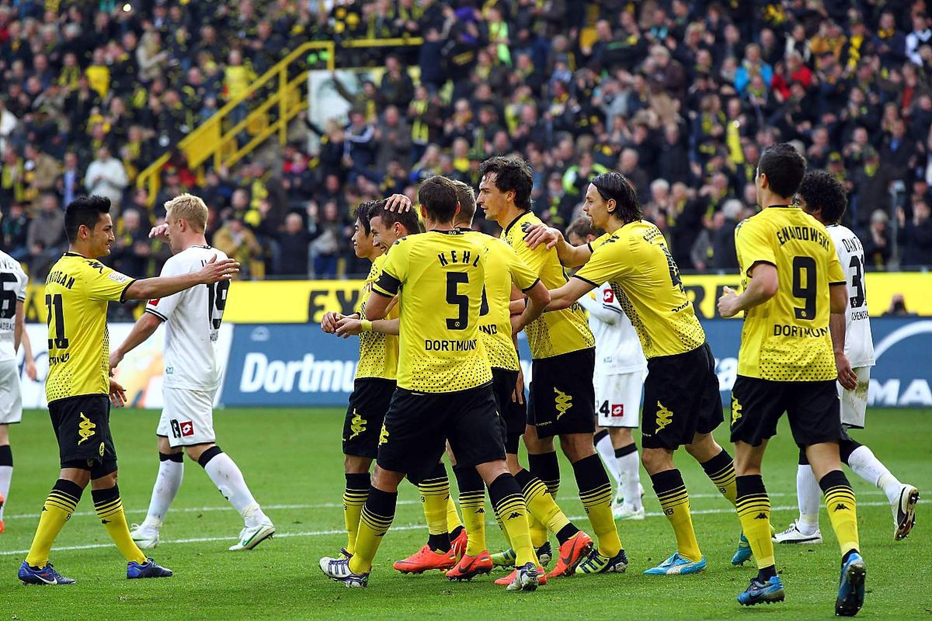 足球预测今日推荐:法兰克福VS多特蒙德 雷克斯汉姆VS诺丁汉森林-WorldLiveBall